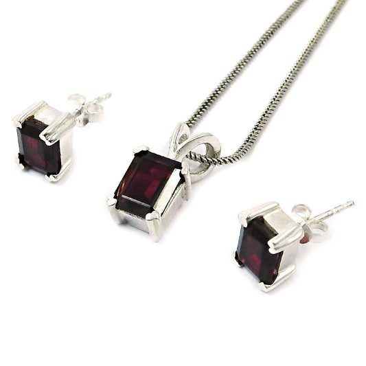 Genuine Garnet Gemstone Earrings Pendant Set in 925 Sterling Silver