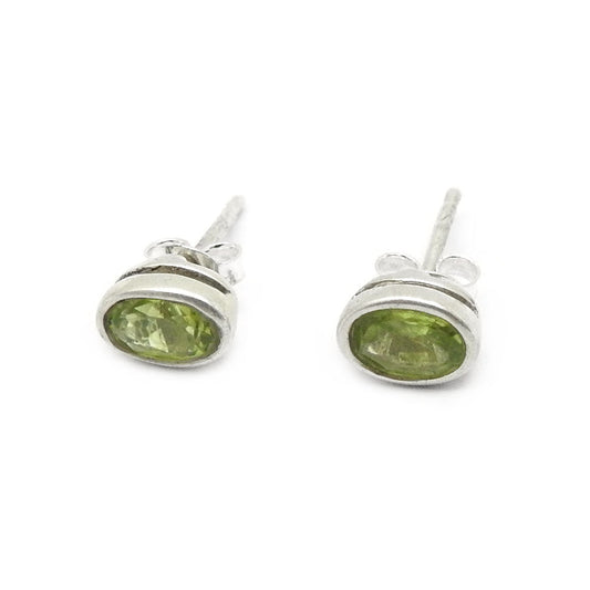 Sterling Silver Peridot Gemstone Wife Stud Heart Chakra Engagement New Earrings