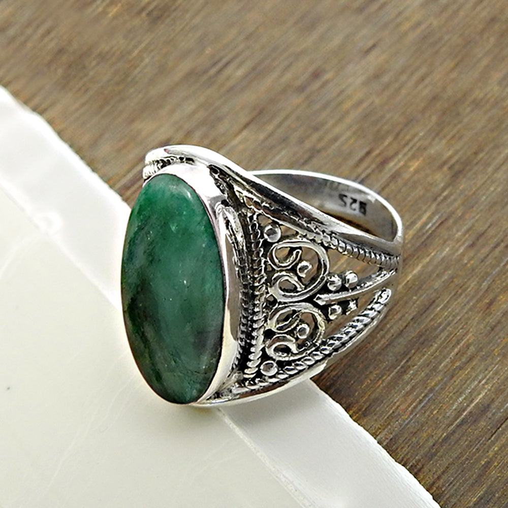 Oval Natural Emerald 925 Sterling Silver Cocktail Ring Handmade Jewelry