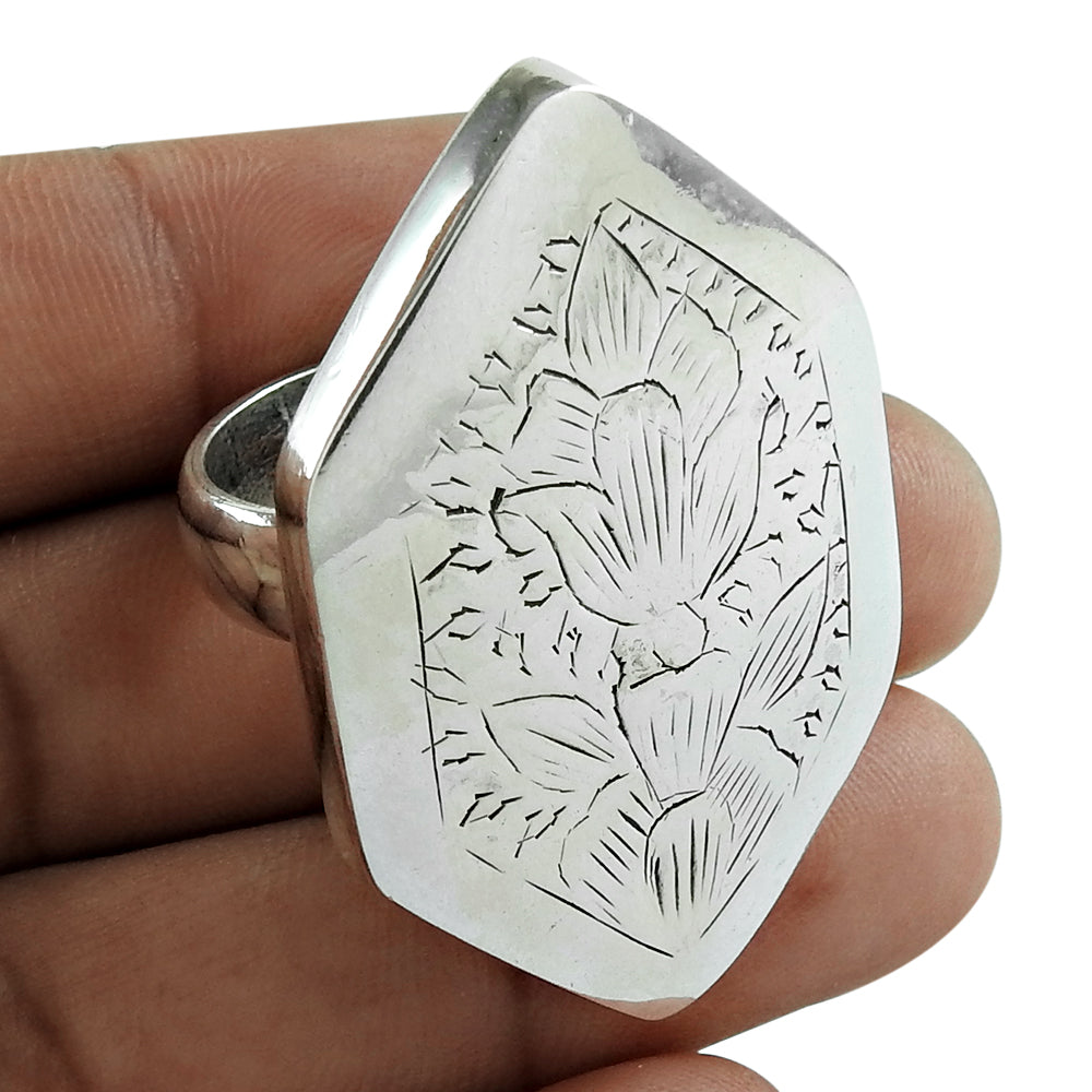 Genuine Vintage 925 Sterling Silver Engraved Ring Classic Retro Band Jewelry