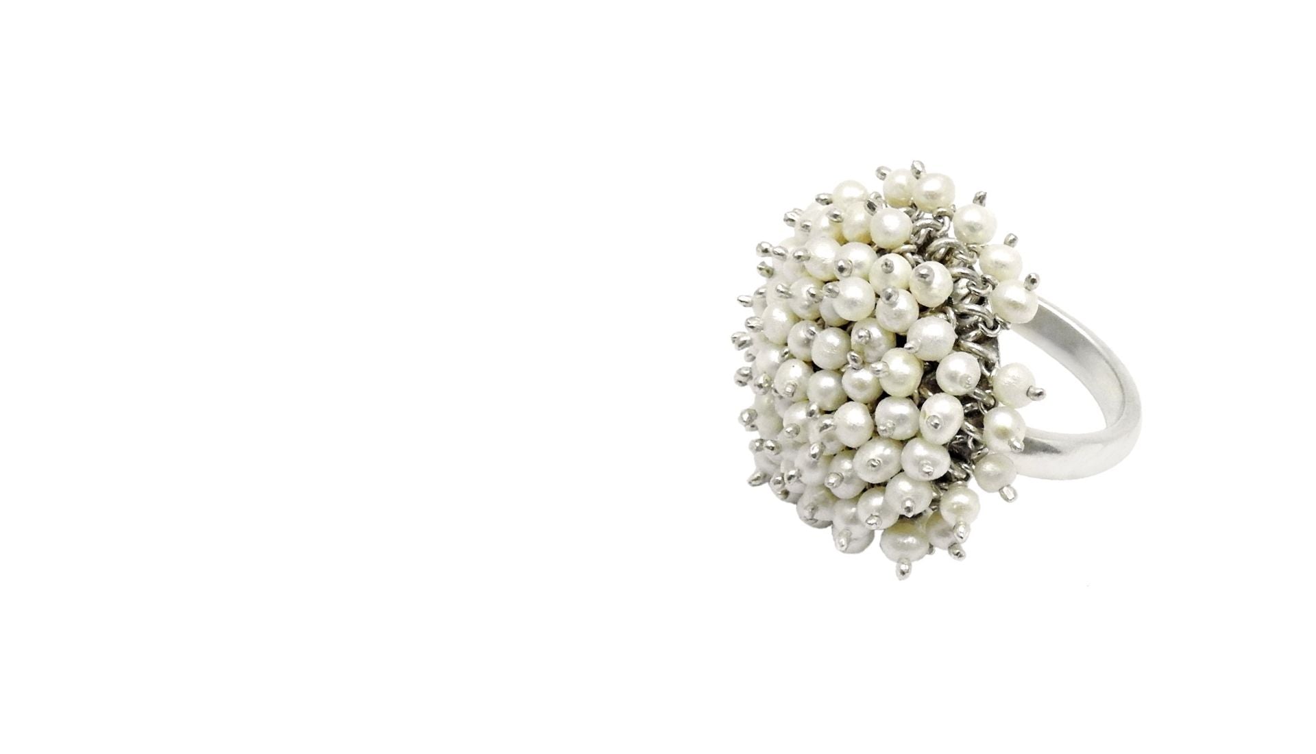 How to Style Silver Rings: Timeless Elegance for Every Occasion ...