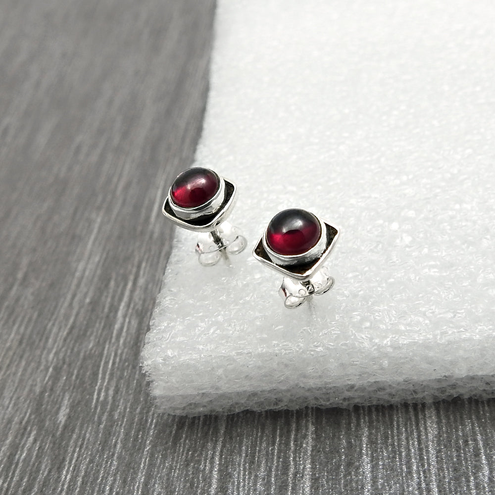Gift For Her Garnet Gemstone Stud Earrings 925 Sterling Silver Jewelry M30