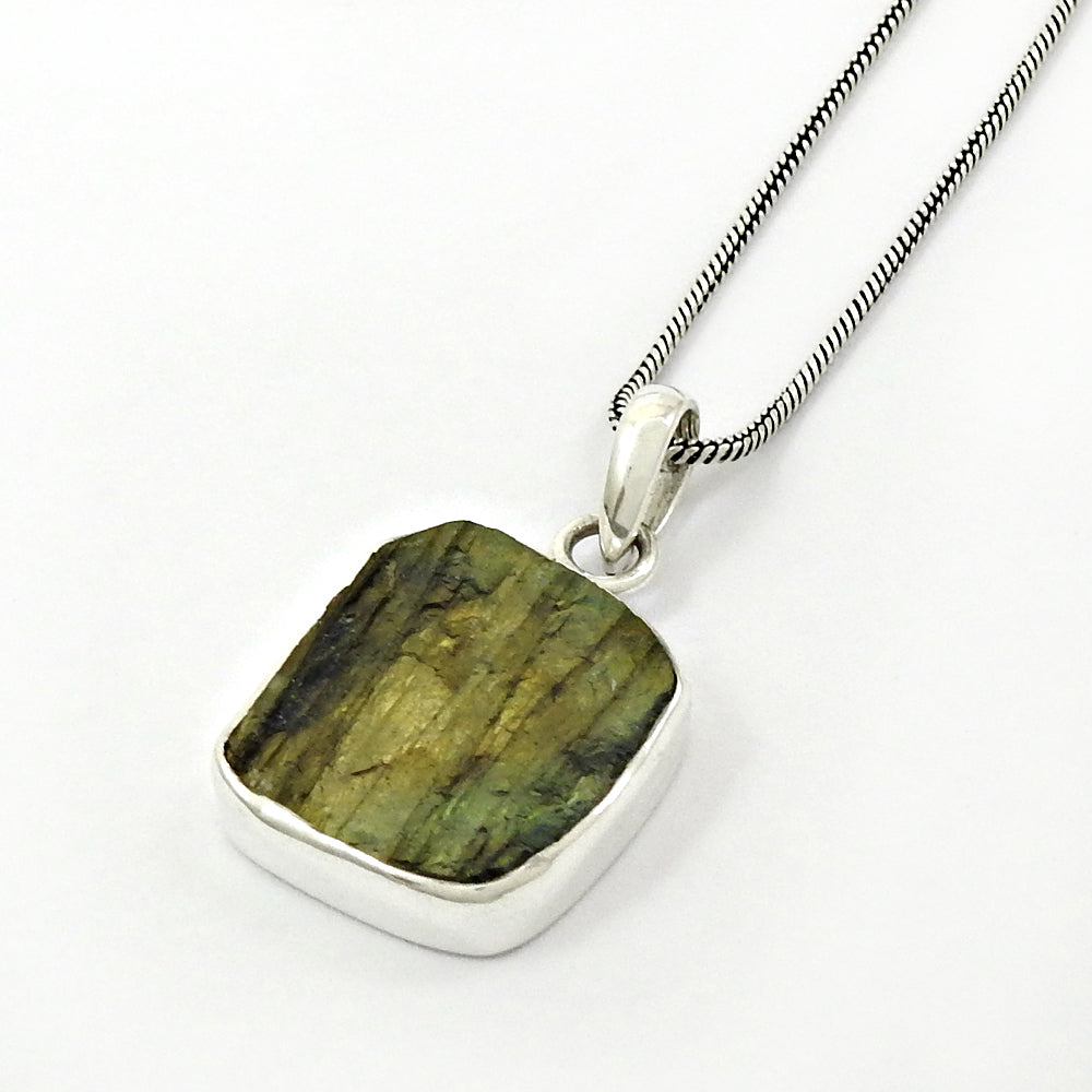 Birthday Gift 925 Sterling Silver Natural Labradorite Gemstone Pendant U72