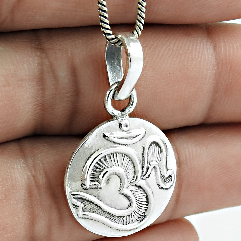 925 Sterling Silver Om Pendant Indian Religious Jewellery