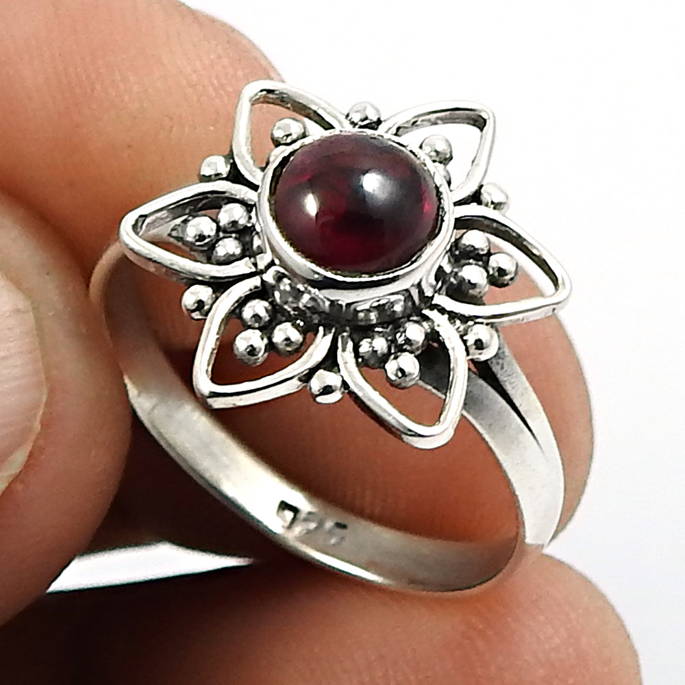Gift For Woman Statement Flower Ring 925 Silver Natural Garnet W11