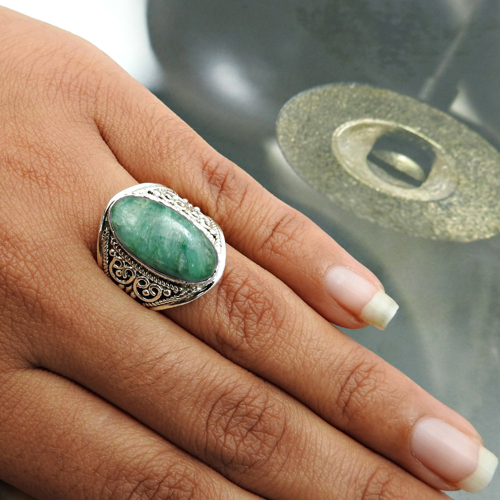 Oval Natural Emerald 925 Sterling Silver Cocktail Ring Handmade Jewelry