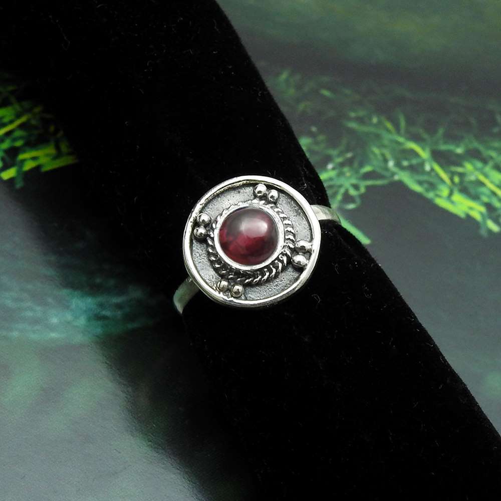 January Garnet Stone 925 Solidâ Silver Band Bezel Sister Anniversary Ring