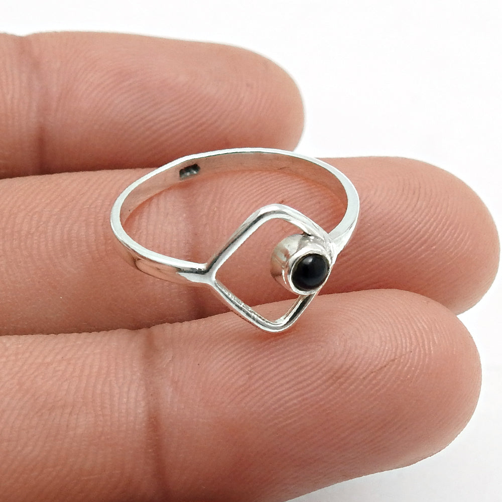 Round Black Onyx Gemstone Boho Band Birthday Mother Ring Solid Silver