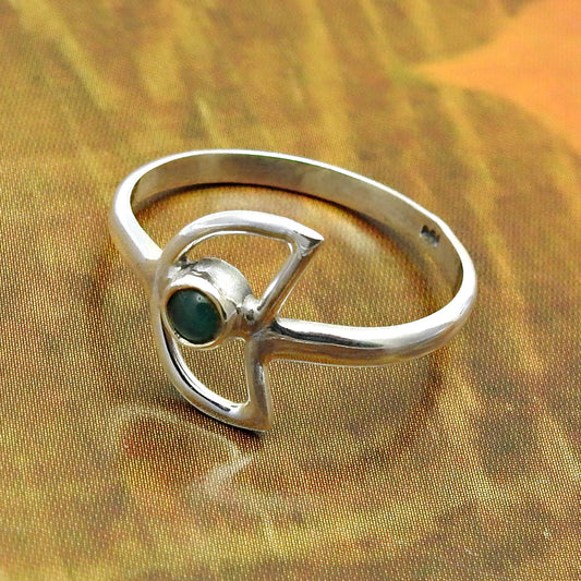 Round Natural Green Onyx 925 Solid Silver Daughter Moon Band Artisan Ring