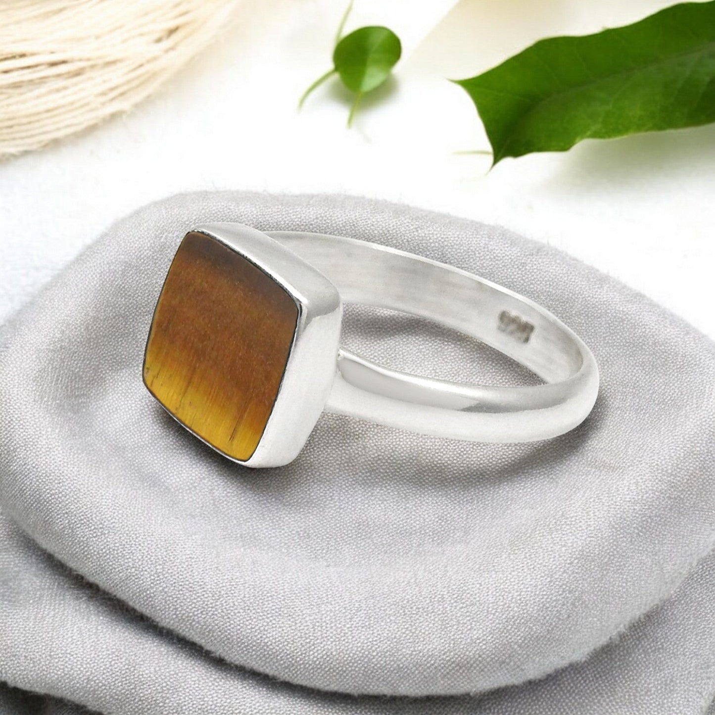 Natural Tiger Eye Gemstone 925 Sterling Silver Ring