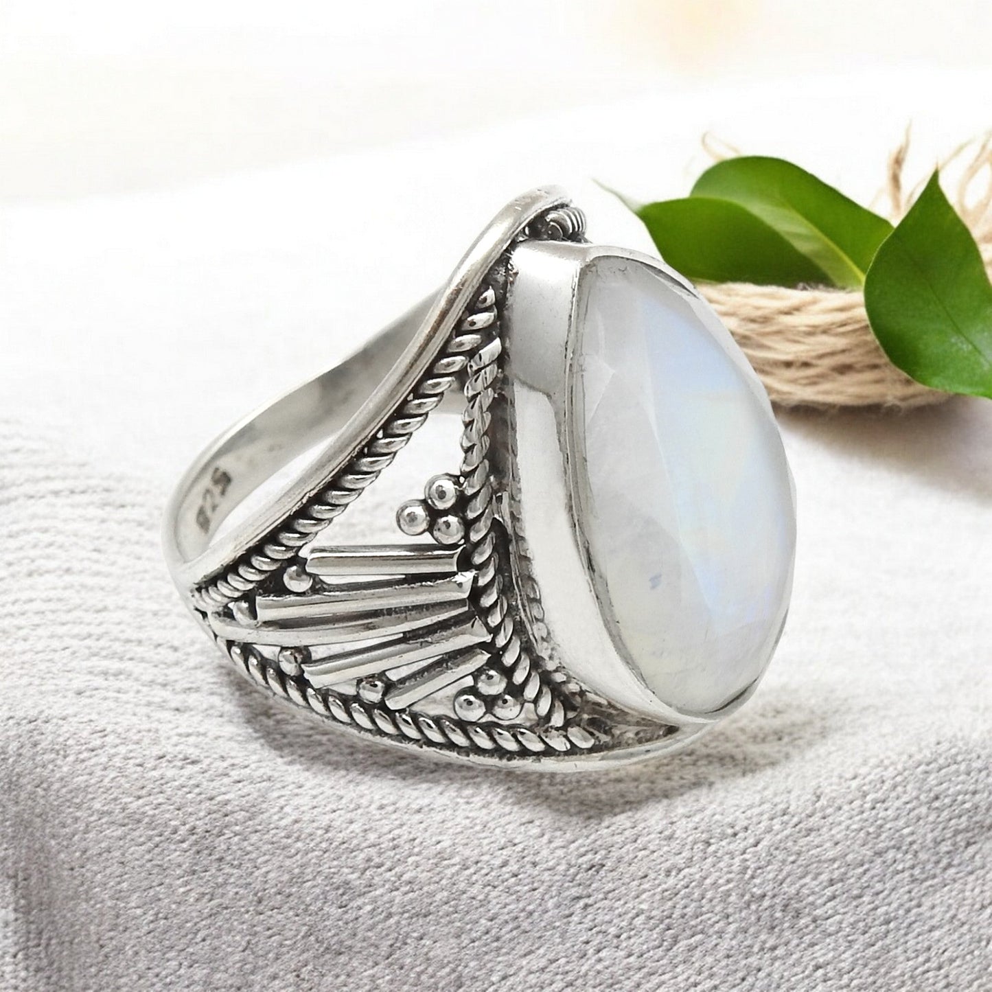 Rainbow Moonstone Handcrafted Band Ring Jewelry Solid 925 Silver