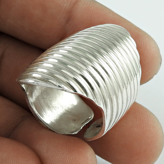 Vintage 925 Silver Handmade Ring Handcrafted Artisan Jewelry